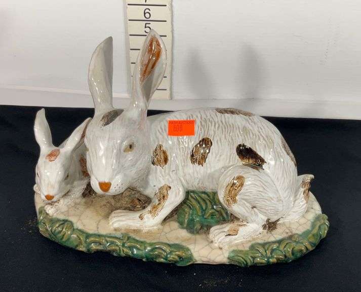 Ceramic bunny statue, Seller code XT Hash Auctions