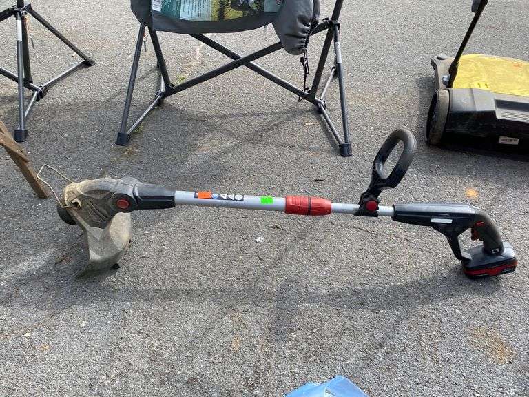 Craftsman lawn tools, string trimmer, with additional blower attachment