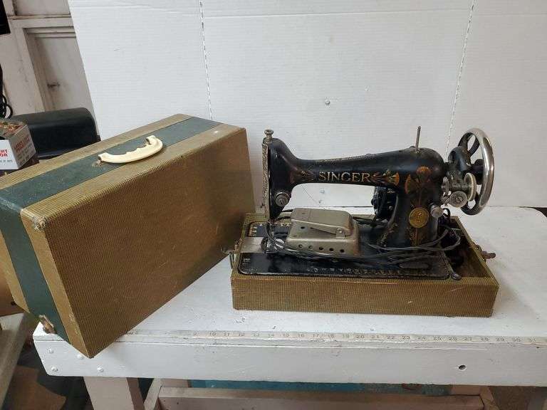 SINGER SEWING MACHINE Isabell Auction