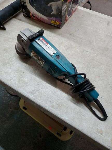 MAKITA 7 IN. GRINDER - Isabell Auction