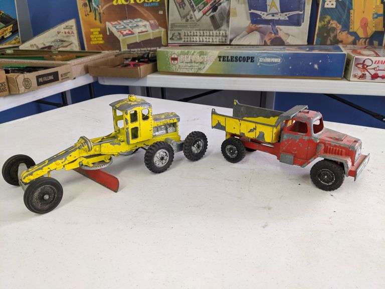 VINTAGE HUBLEY GRADER & DUMP TRUCK (NO GATE) TOYS Isabell Auction
