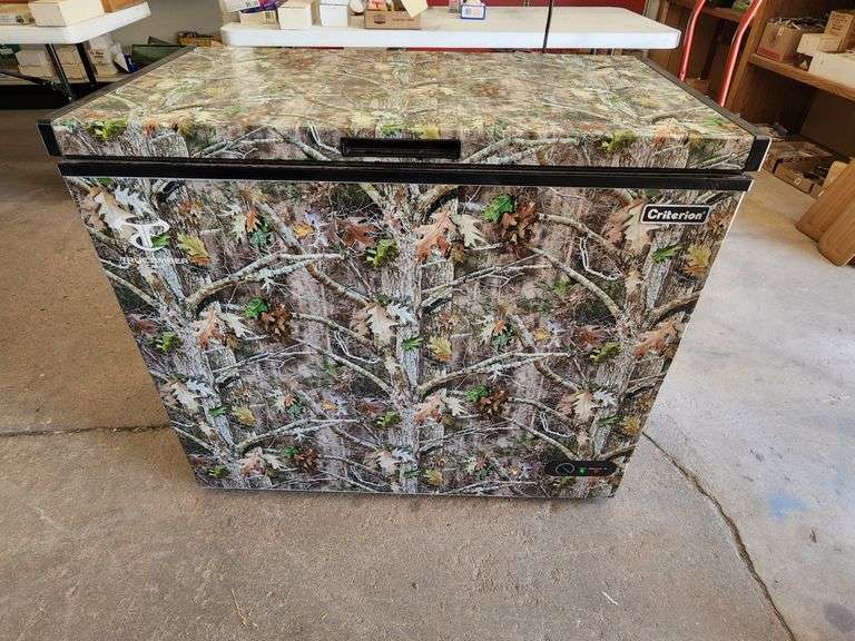 CRITERION CAMO CHEST FREEZER Isabell Auction