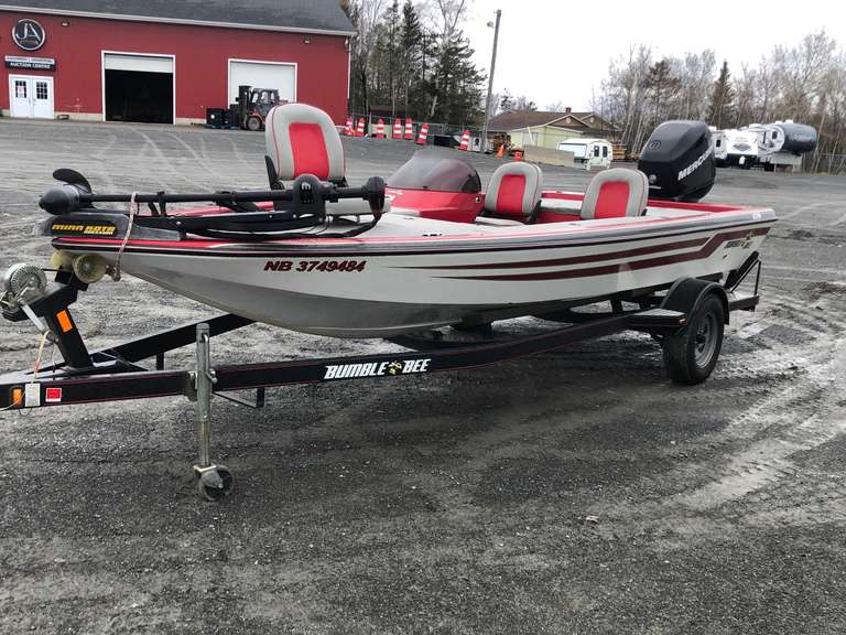 2006 Bumble Bee 278 Fishing Boat Jardine Auctioneers