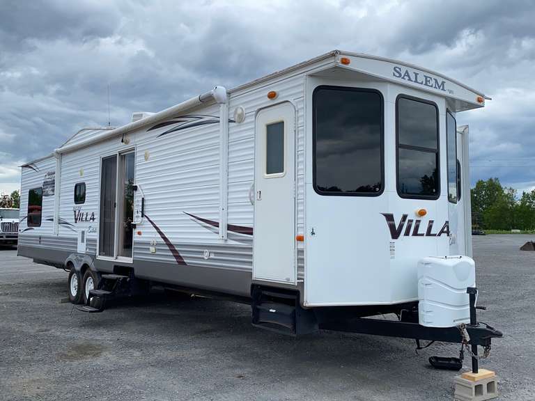 2013 Forest River Salem Villa Estate 404FB Jardine Auctioneers