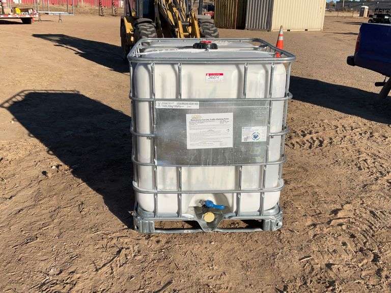 225 Gal Water Tote J&J Auctioneers LLC