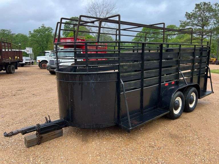 16' Tandem Bumper Pull Cattle Trailer JJ Merchant