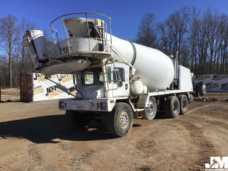 2007 TEREX ADVANCE MIXER TEREX ADVANCE MIXER QUAD AXLE FRONT DISCHARGE