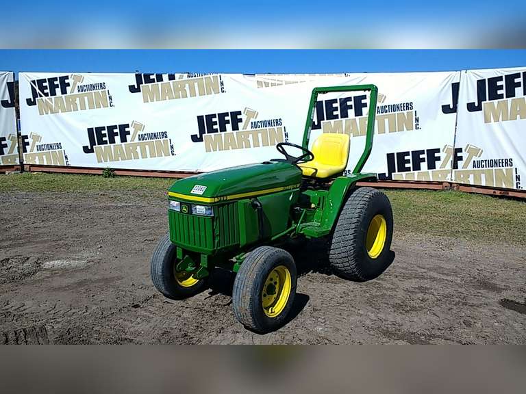 JOHN DEERE 790 TRACTOR SN LV0790G475106 Jeff Martin Auctioneers, Inc.