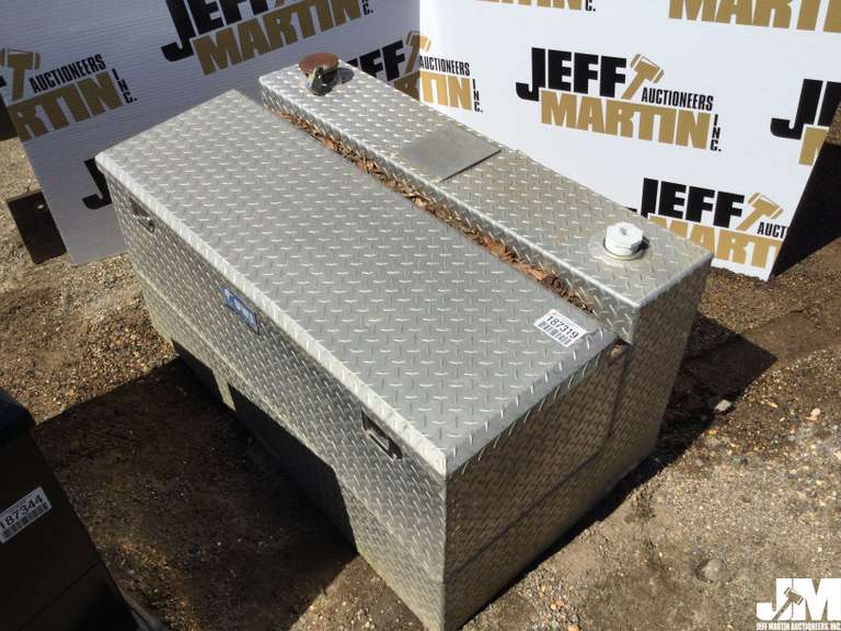 UWS 75L 75 GAL ALUM FUEL TANK/TOOLBOX COMBO Jeff Martin Auctioneers, Inc.