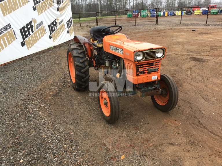 KUBOTA L245 TRACTOR SN 50180 Jeff Martin Auctioneers, Inc.
