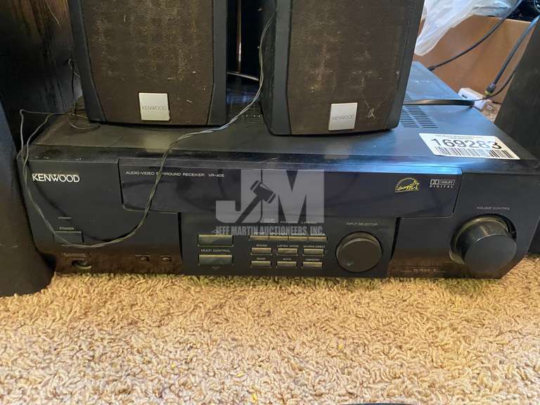 KENWOOD VR-405 AUDIO-VIDEO SURROUND RECEIVER W/ (7) SPEAKERS - Jeff
