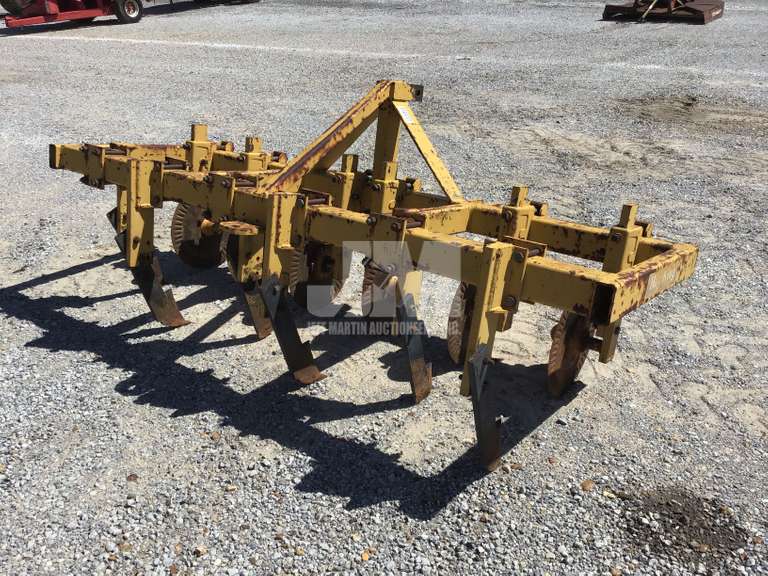 8' HAY KING, 3PT HITCH Jeff Martin Auctioneers, Inc.