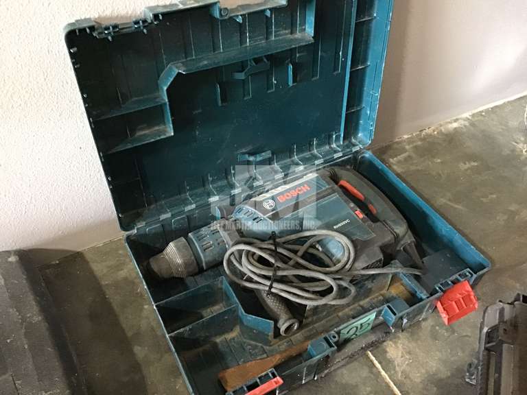 BOSCH RH850VC HAMMER, ELECTRIC WITH CARRY CASE - Jeff Martin