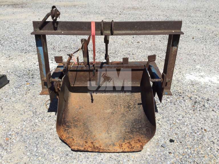 3PT DIRT PAN Jeff Martin Auctioneers, Inc.