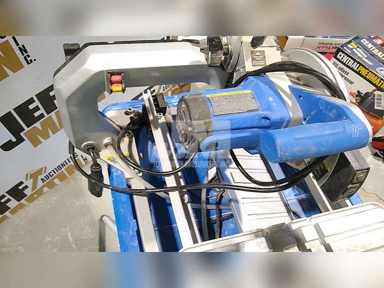 KOBALT KWS S7206 7" SLIDING TABLE TILE SAW Jeff Martin Auctioneers, Inc.