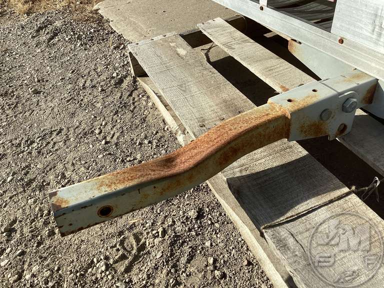 (2) RECEIVER HITCH CARRIERS, (1) WITH RAMP Jeff Martin Auctioneers, Inc.