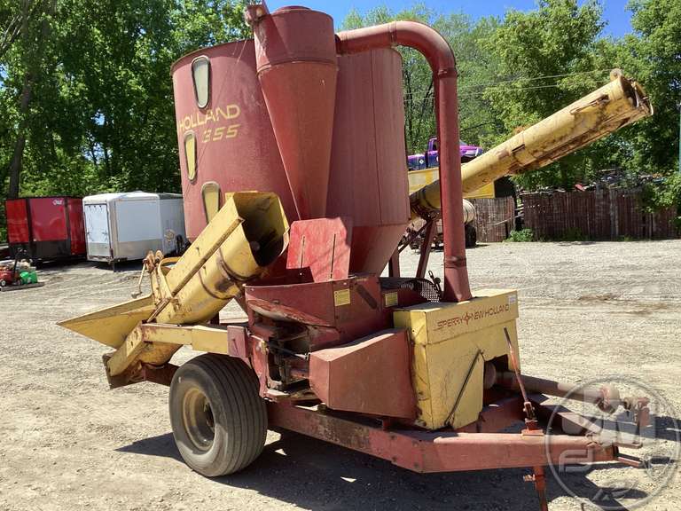 NEW HOLLAND 355 GRINDER MIXER Jeff Martin Auctioneers, Inc.