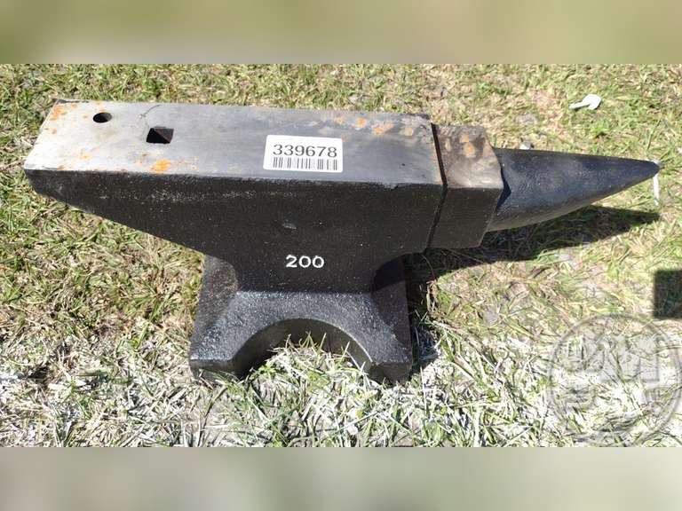 200 LB ANVIL Jeff Martin Auctioneers, Inc.