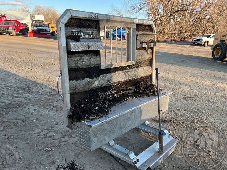 (1) PROTECH HEADACHE RACK WITH MOUNTING HARDWARE, ***GOVERNMENT OWNED