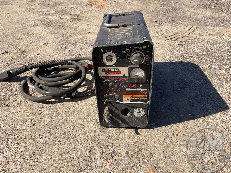 LINCOLN ARC WELDER 200 AMP PORTABLE WELDER Jeff Martin Auctioneers, Inc.