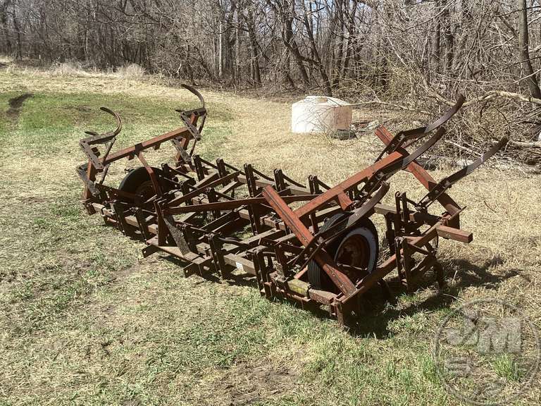W11 CHISEL PLOW Jeff Martin Auctioneers, Inc.