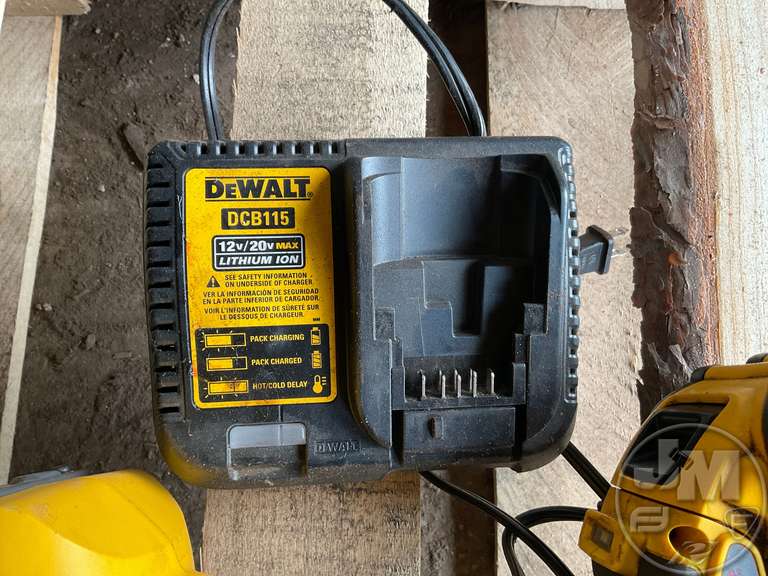 DEWALT DCD460 1/2" DRILL - Jeff Martin Auctioneers, Inc.
