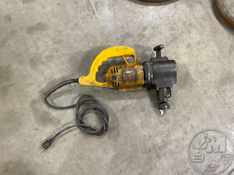DEWALT 8 GUAGE NIBBLER - Jeff Martin Auctioneers, Inc.