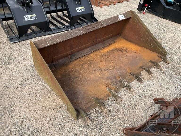 BOBCAT SMOOTH BUCKET 62 INCHES Jeff Martin Auctioneers, Inc.