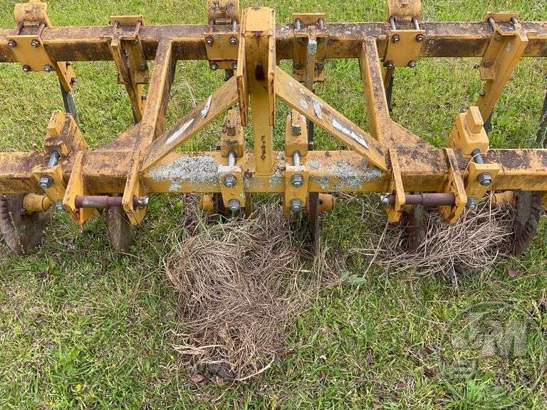 HAY KING RENOVATOR Jeff Martin Auctioneers, Inc.