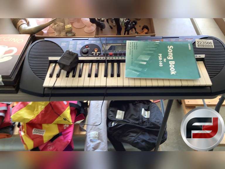 YAMAHA PSR140 KEYBOARD Freije & Freije Auctioneers