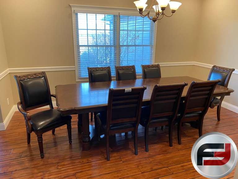 DINING ROOM TABLE AND 8 CHAIRS Freije & Freije Auctioneers