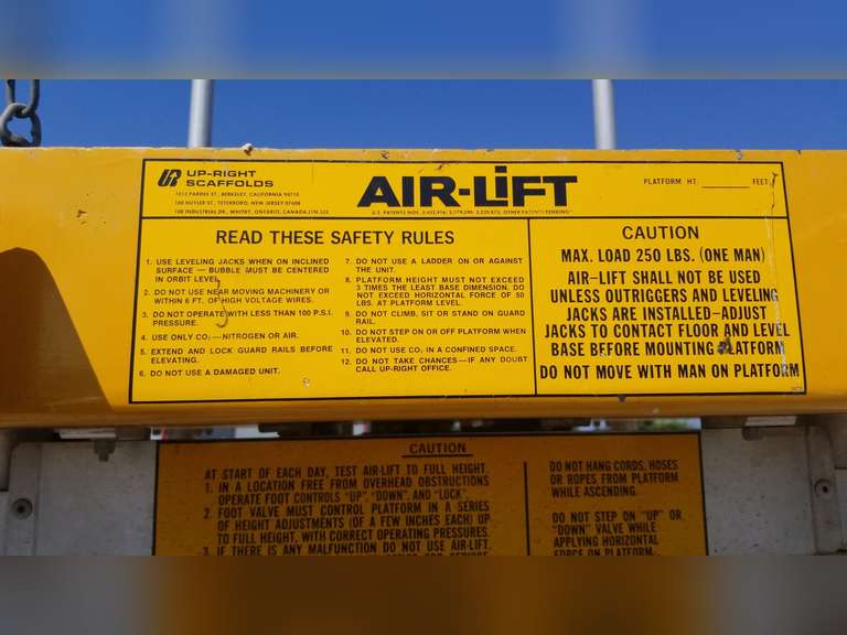 UPRIGHT SCAFFOLDING AIRLIFT Freije & Freije Auctioneers