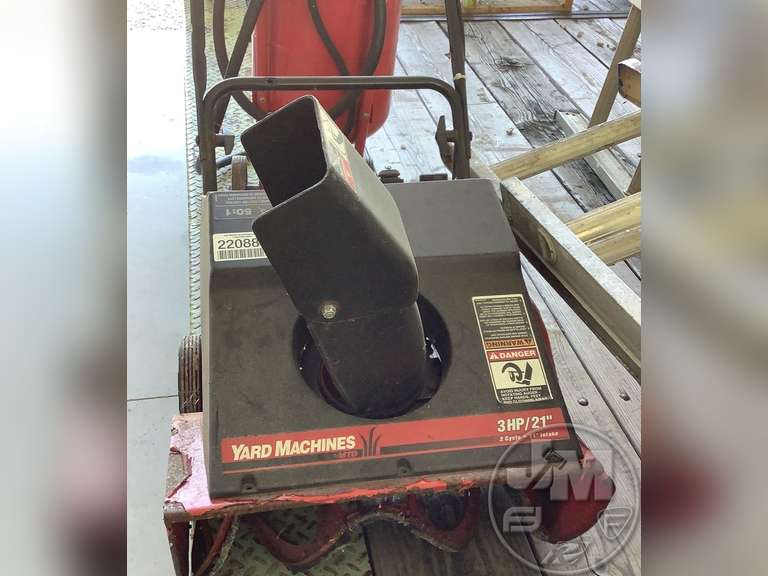 YARD MACHINES 21" SNOW BLOWER Freije & Freije Auctioneers