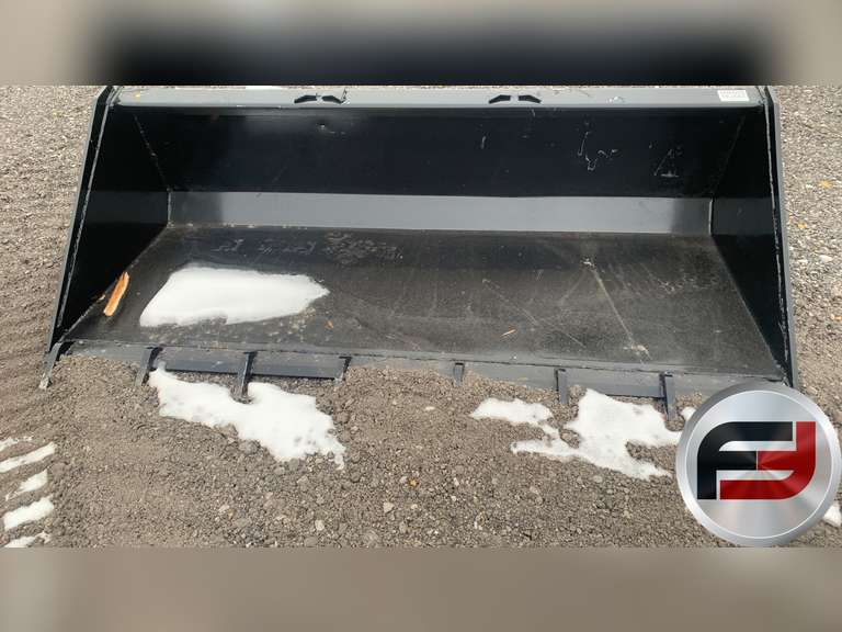 78" QUICK ATTACH BUCKET WITH TEETH Freije & Freije Auctioneers