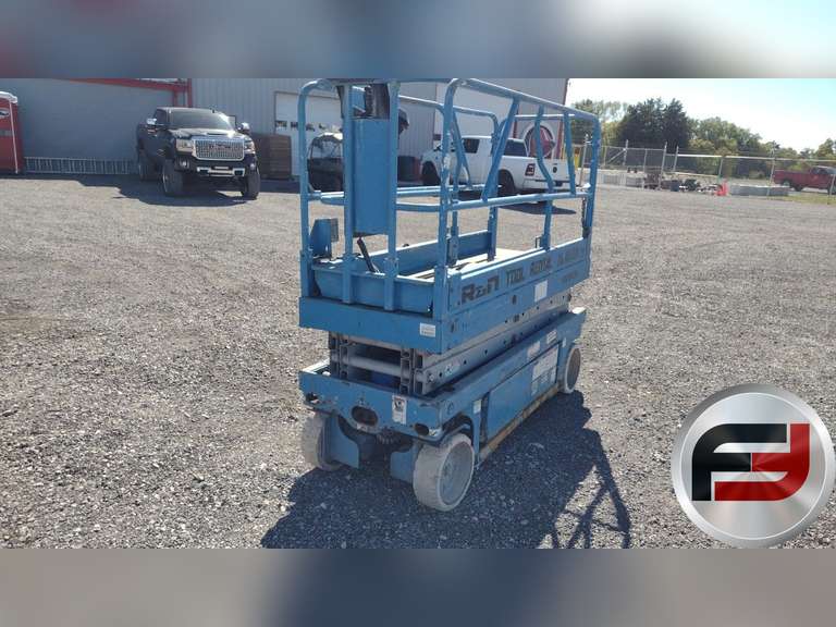 2016 GENIE GS2032 20' SCISSOR LIFT Freije & Freije Auctioneers