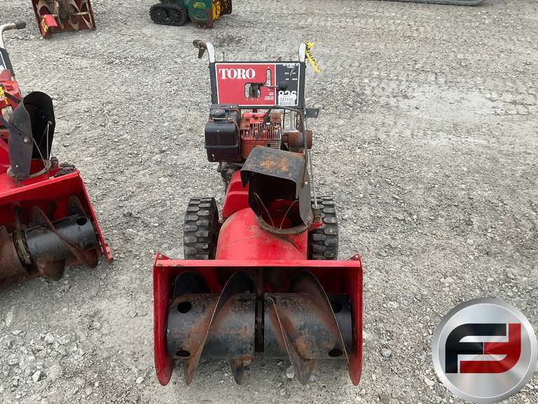 TORO 826 SNOW BLOWER Freije & Freije Auctioneers