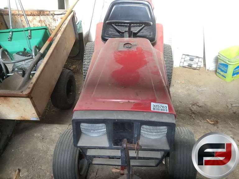 DYNAMARK RIDING MOWER Freije & Freije Auctioneers