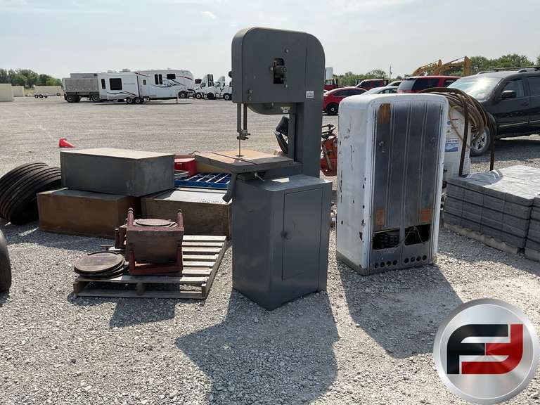 ROCKWELL DELTA BAND SAW MODEL 28350 SERIAL 1387152 Freije & Freije