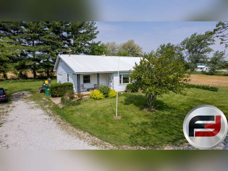 ADDRESS 6508 S CO ROAD 0 CLAYTON, INDIANA 46118, RANCH Freije & Freije Auctioneers
