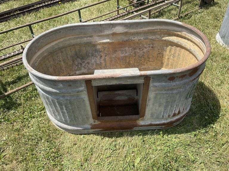 Galvanized combination livestock water tank Legacy Auction Company