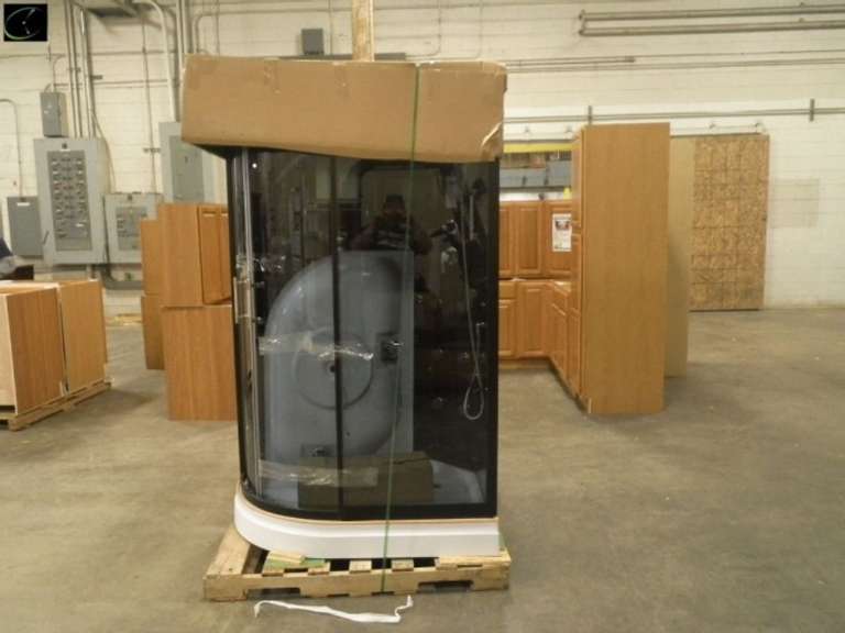 Luxury Shower Enclosure Jetted 32" x 48" x 86" RHD Lambrecht Auction