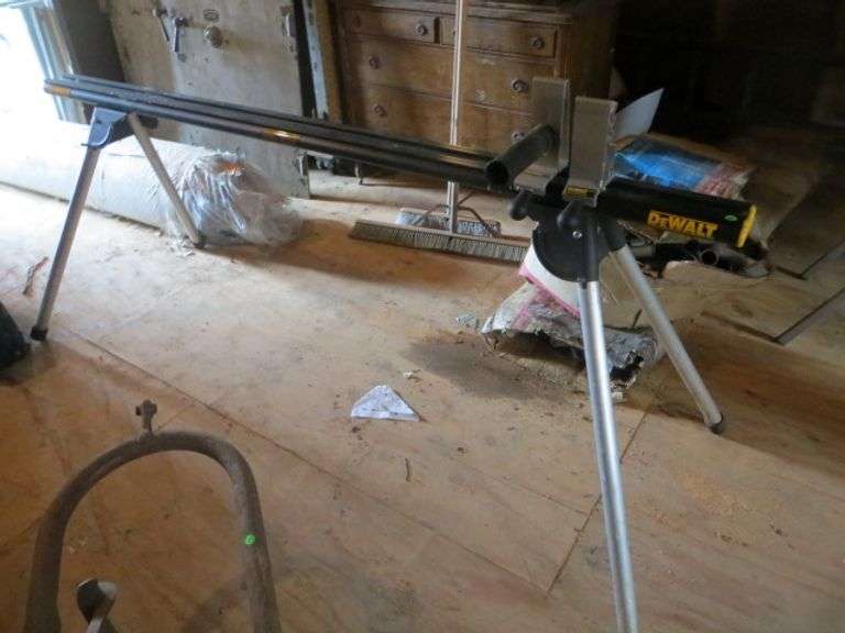 DeWalt Chop Saw Stand - Lambrecht Auction, Inc.