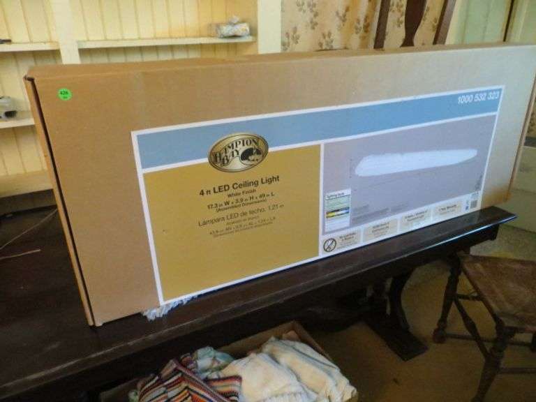 4' LED Ceiling Light Lambrecht Auction, Inc.