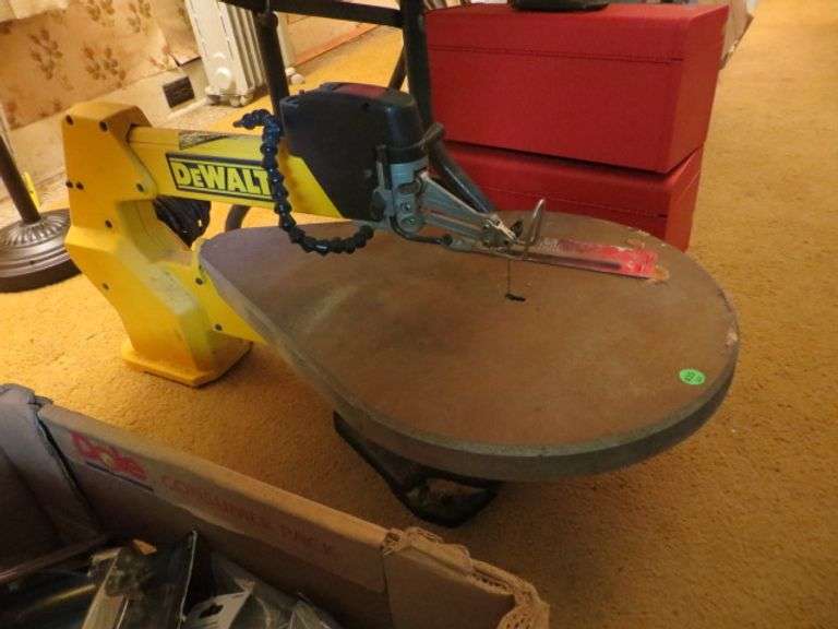 DeWalt 20" Scroll Saw Lambrecht Auction, Inc.