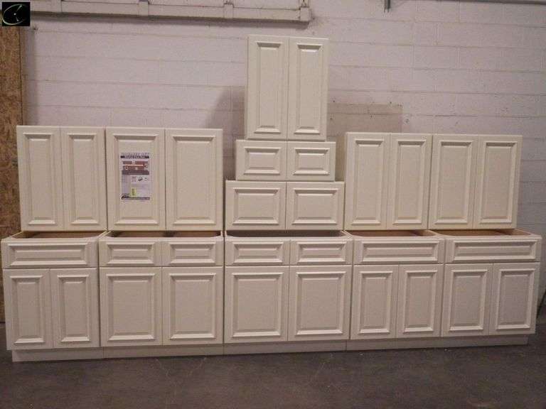 Nantucket Linen Kitchen Set 20' Lambrecht Auction, Inc.