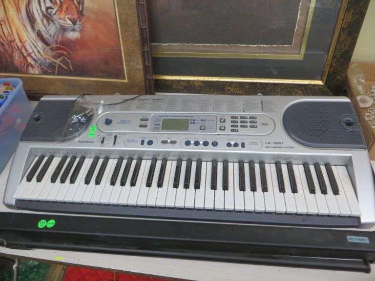 Large Radio Shack Electric Keyboard Lambrecht Auction, Inc.