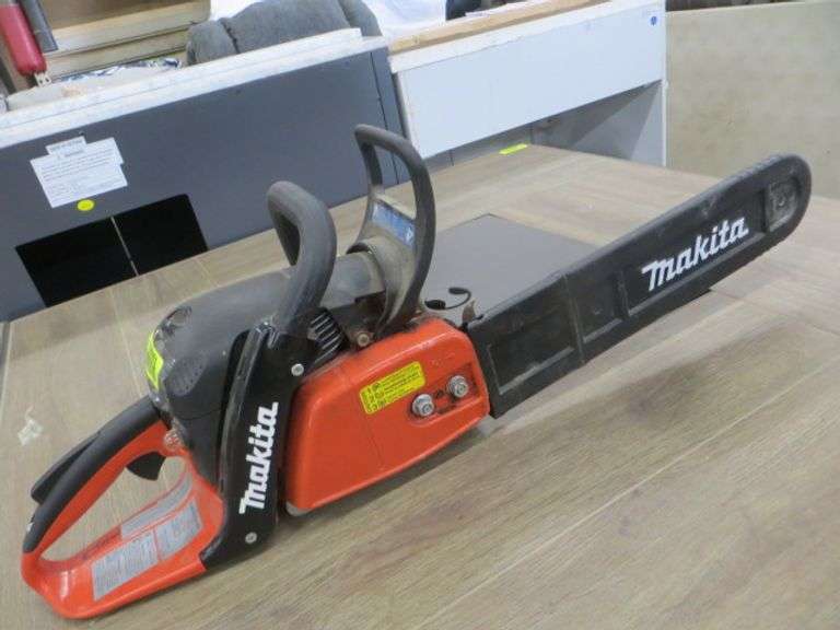 Makita EA4300F - Lambrecht Auction, Inc.