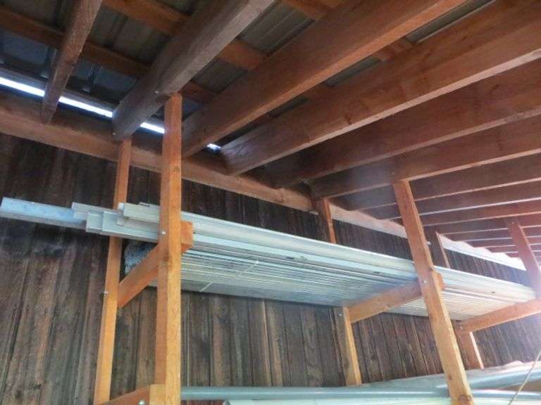 2x2 And 2x4 Metal Studs Lambrecht Auction, Inc.