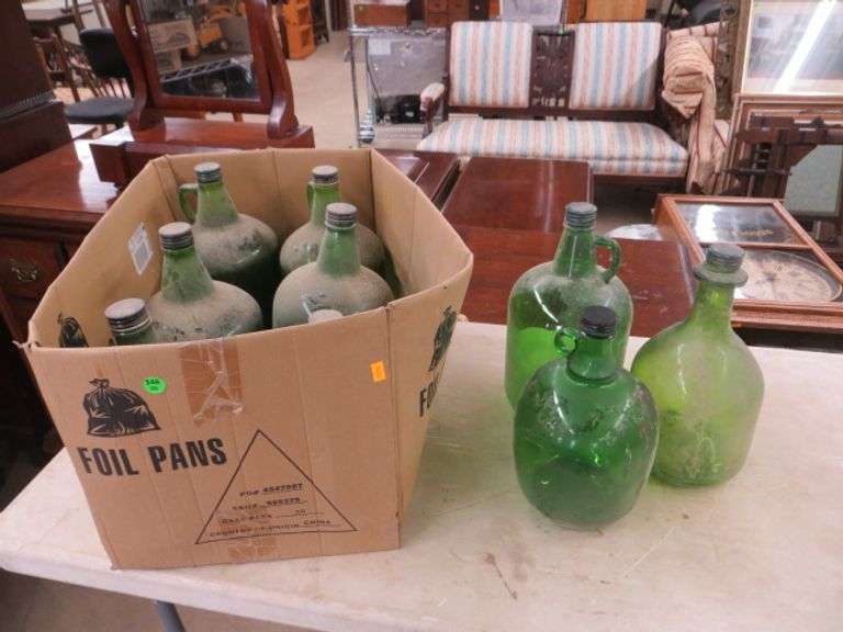 Box Of One Gallon Wine Jugs Lambrecht Auction, Inc.