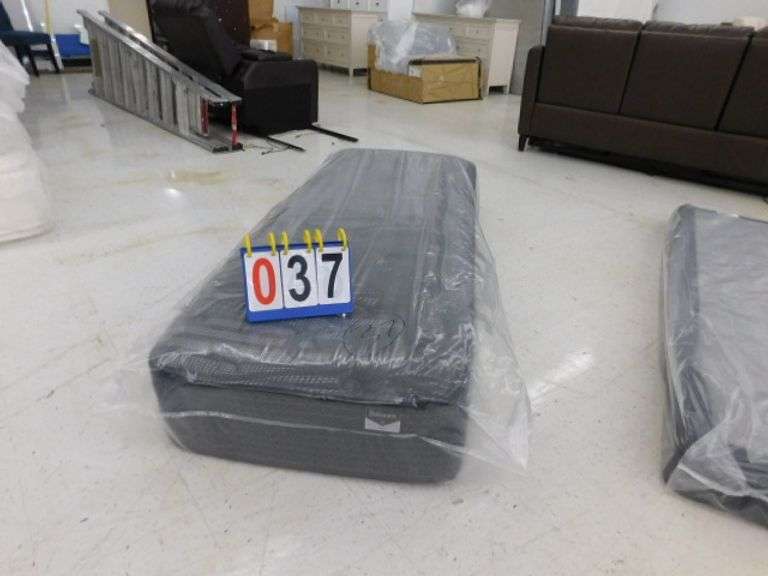 Split Queen Mattress Restonic Bellanest Dahlia Plush 30x80